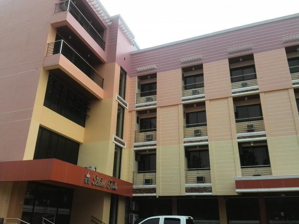 Hotel Trish Mangaldan Esterno foto